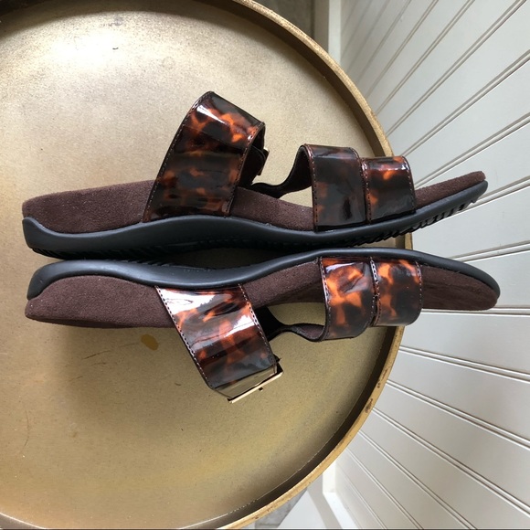 VIONIC | SKYLAR COMFORT SLIDES | TORTOISE BROWN PATENT LEATHER | SIZE: 8 | EUC - Picture 5 of 9